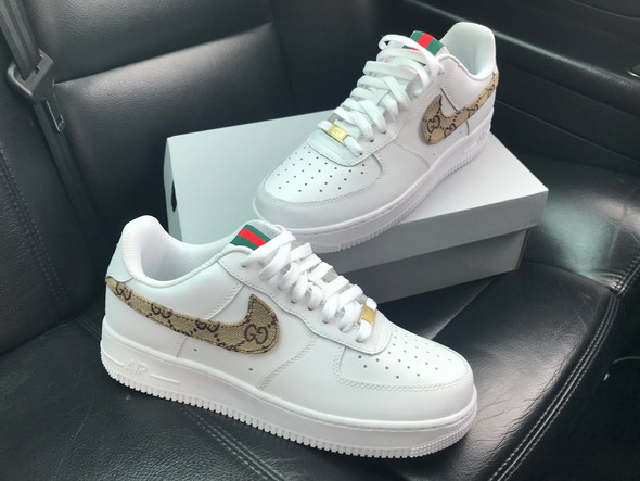 Nike schuhe mit gucci logo Clearance