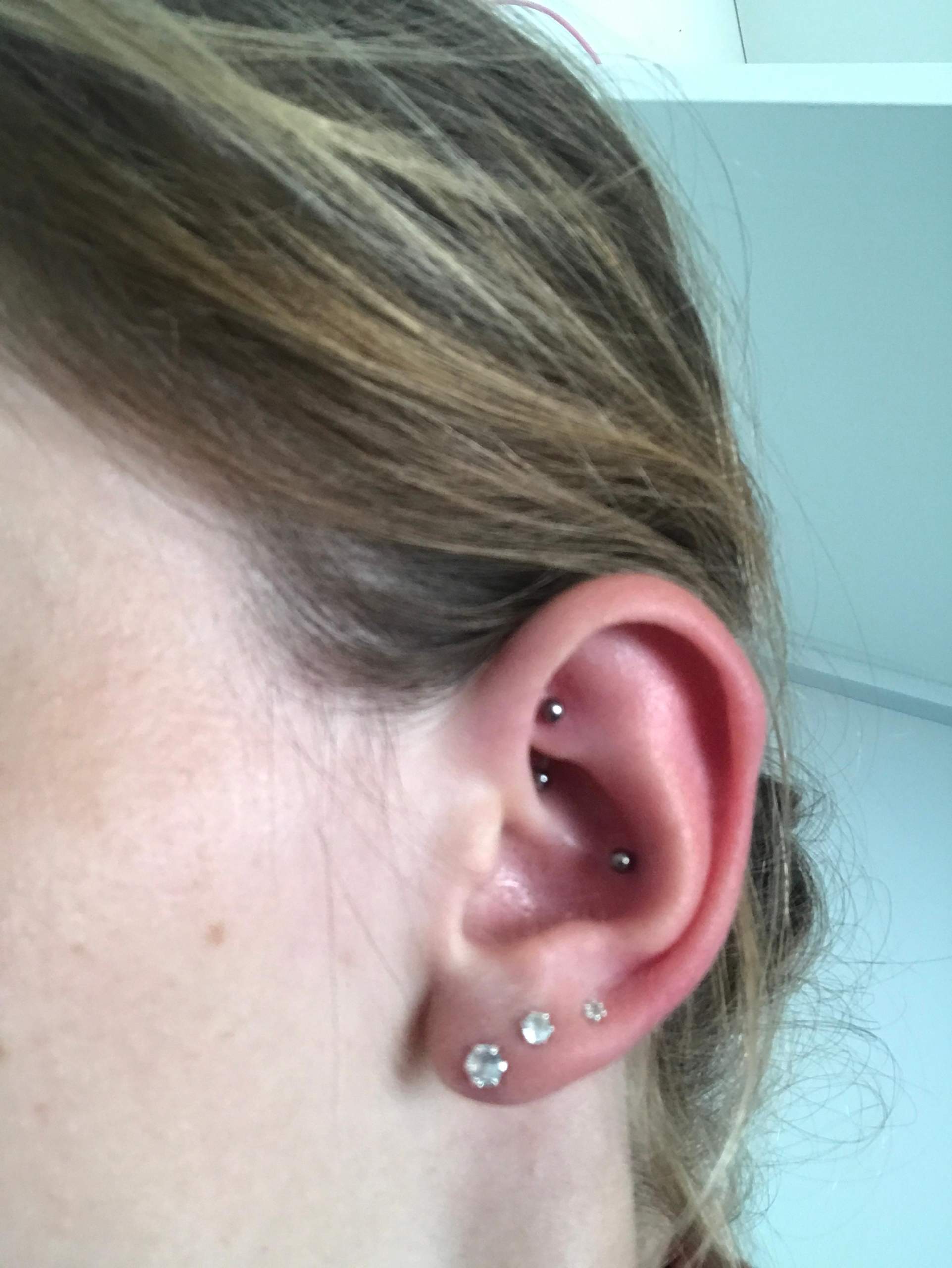 Noch mehr Piercings oder so lassen? (Piercing, Ohr, Schmuck)