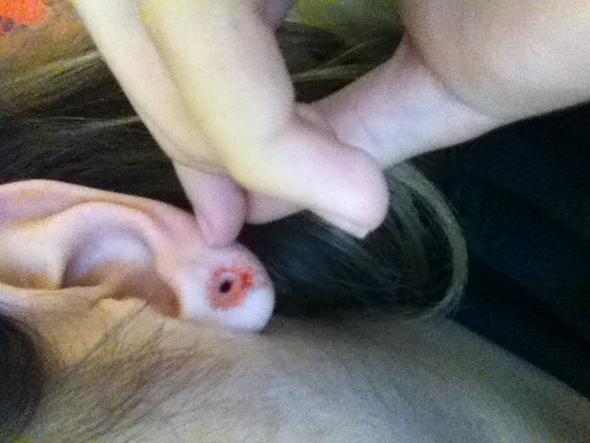 Mein Ohr - (Entzündung, Ohrloch, dehen)