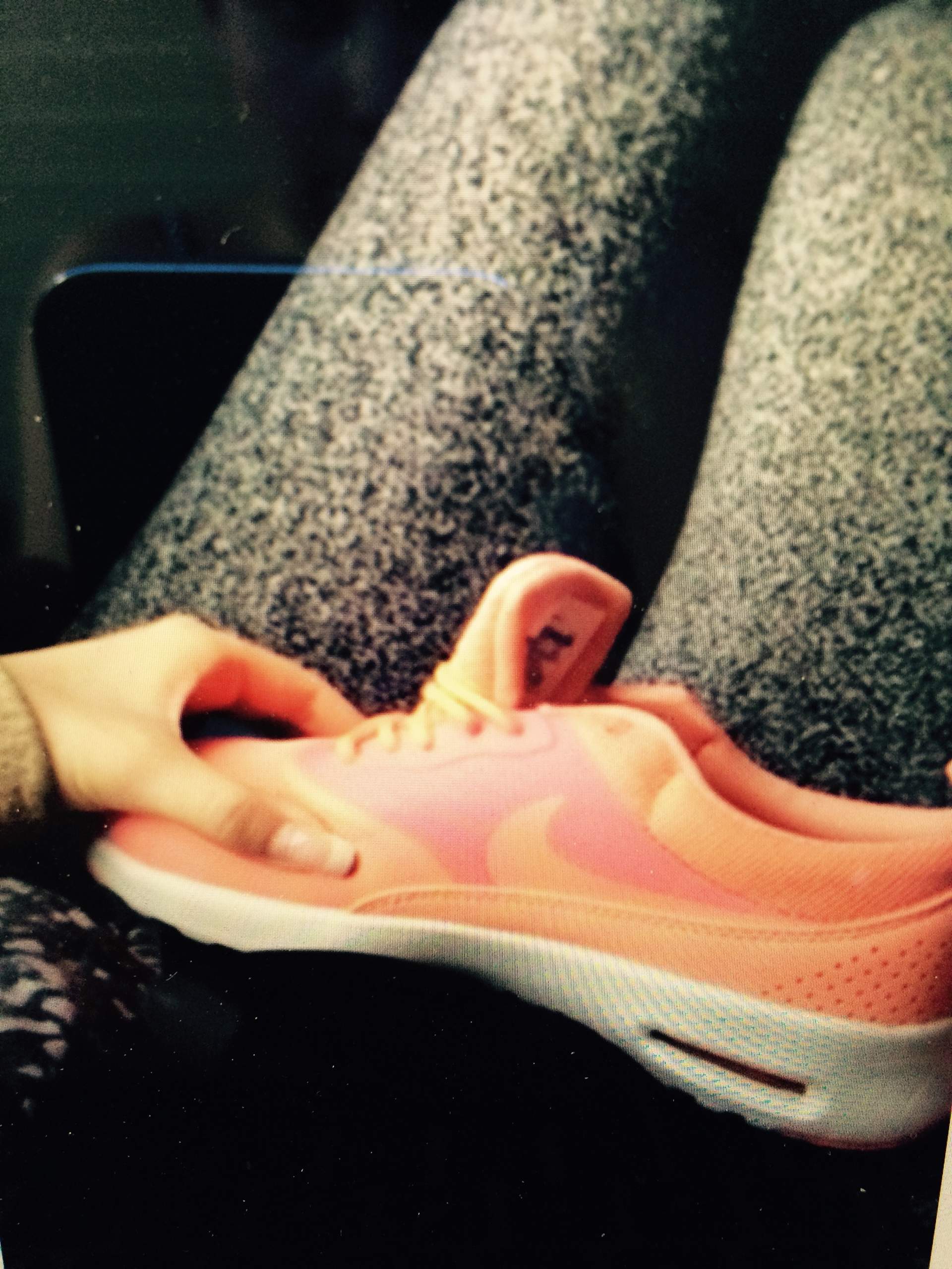 nike thea atomic pink