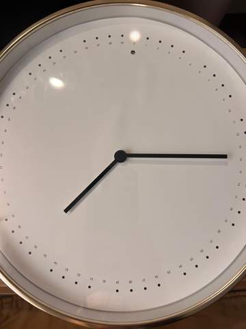 Panorera Uhr IKEA funktioniert nicht?