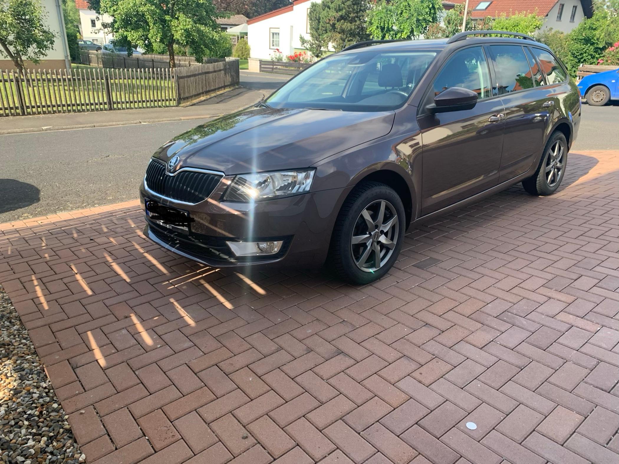 Passen Die Felgen 245 40r18 Auf Skoda Octavia Auto Auto Und Motorrad