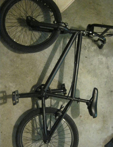 Schwarzer BMX - (Farbe, Style, BMX)