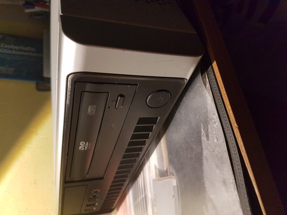 - (Computer, PC, Technik)