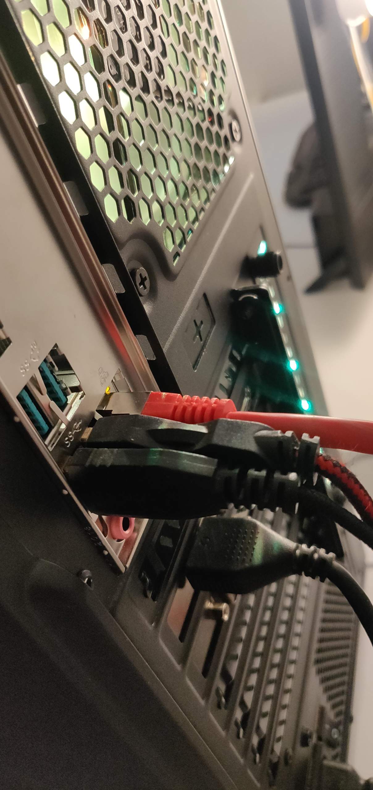 Pc bekommt kein über Lan switch? (IT)