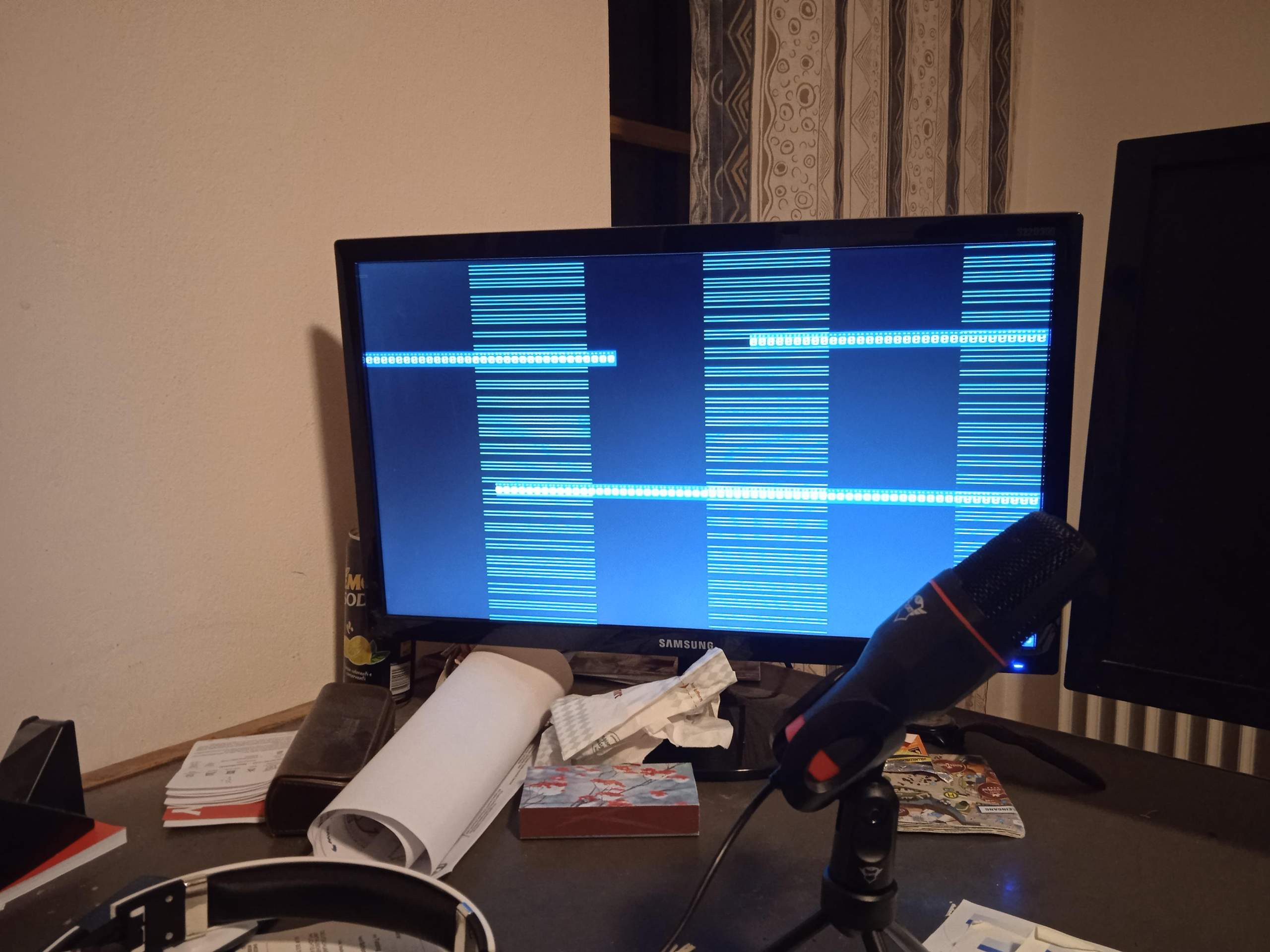 Pc Bildschirme bekommen kein Signal? (Monitore an PC, hochfahren des PCs)