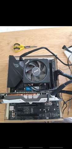 - (Computer, PC, Technik)
