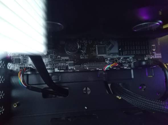 Pc geht an aber kein Bild neu zusammen gebaut? Technik, PC Pc geht an aber kein Bild neu zusammen gebaut? Technik, PC