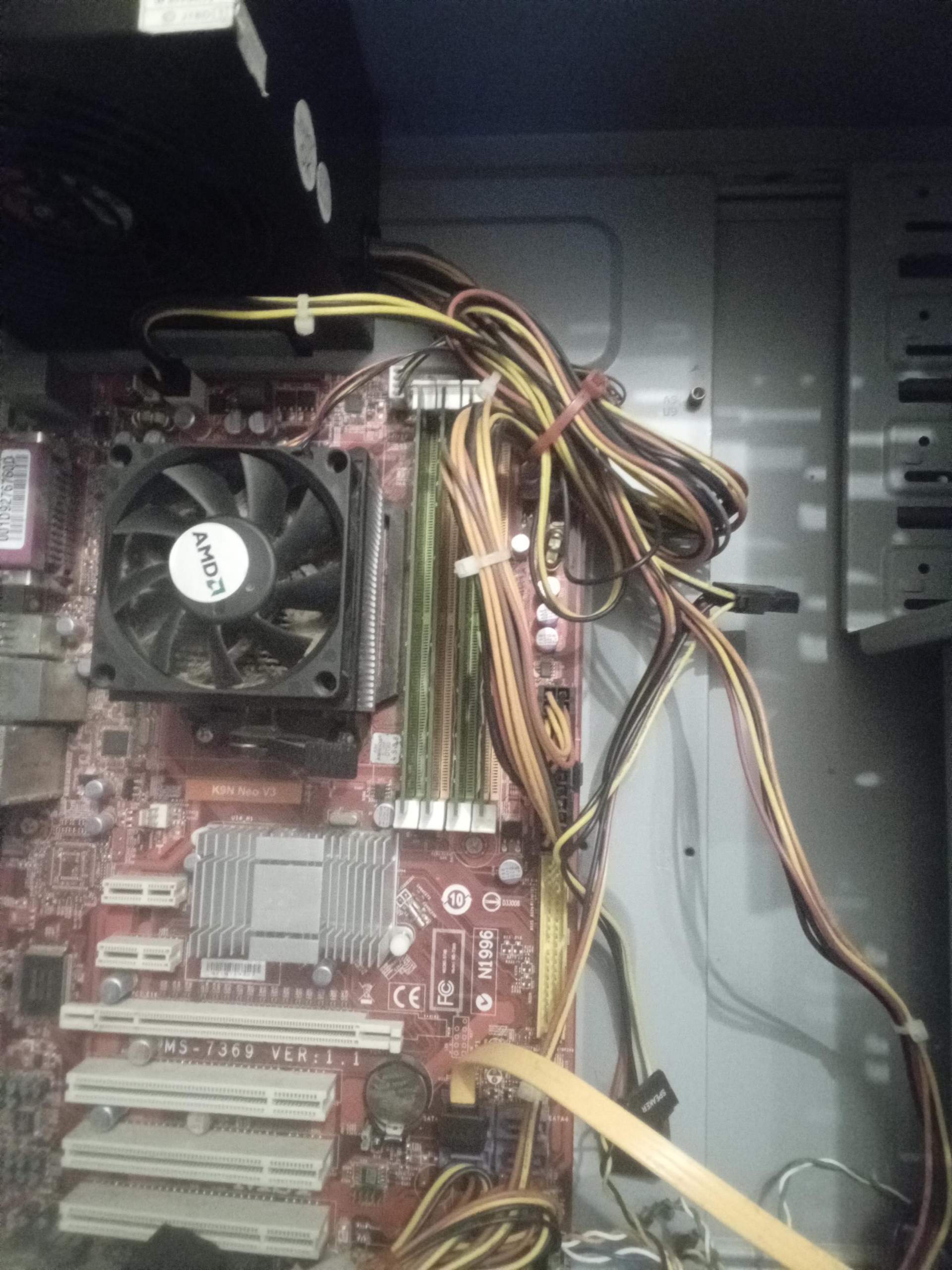 Pc geht nicht an Lüfter dred sich nicht? (Mainboard, BIOS)
