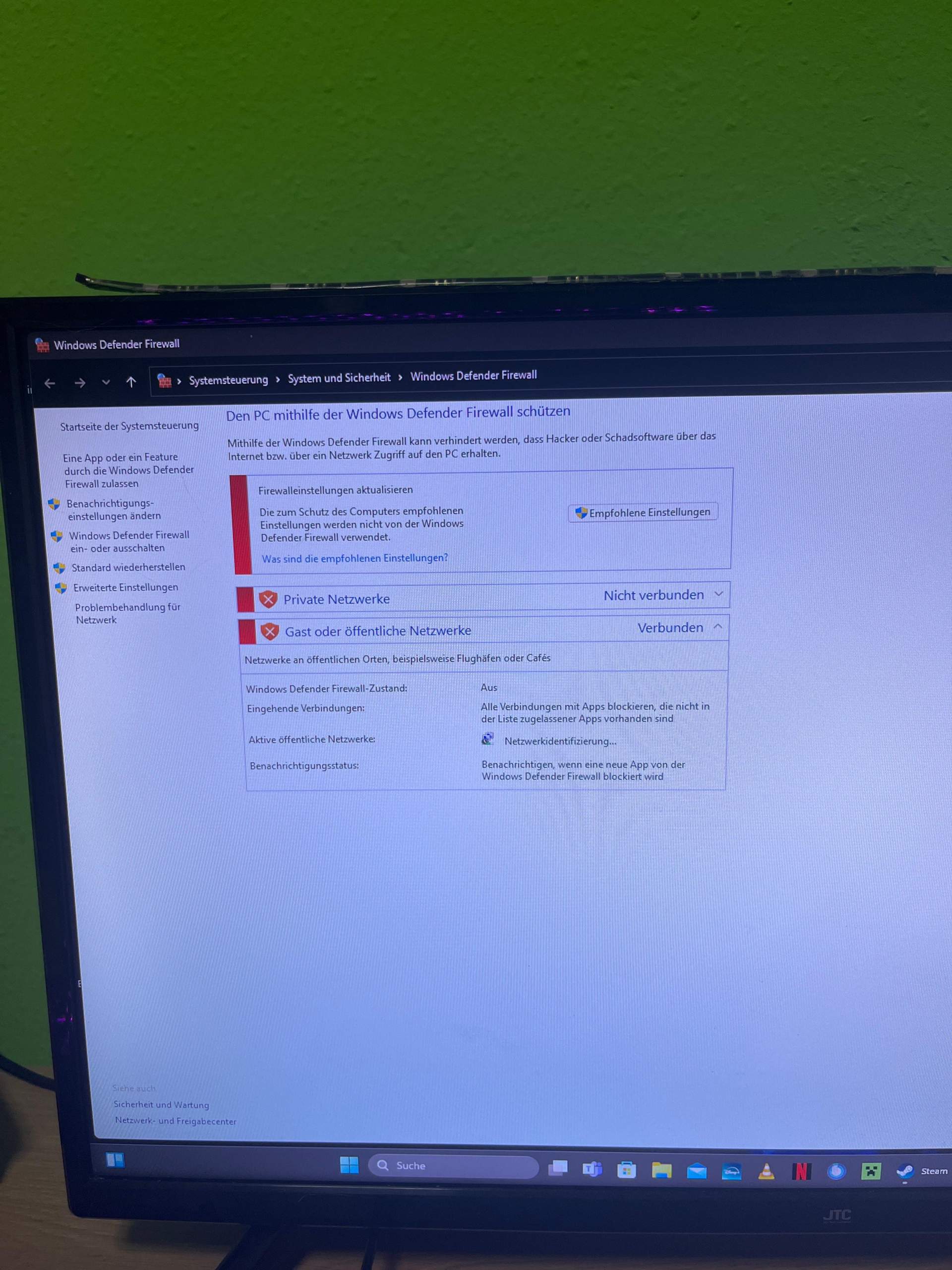 Pc ist mit verbunden hat aber kein Firewall, Probleme