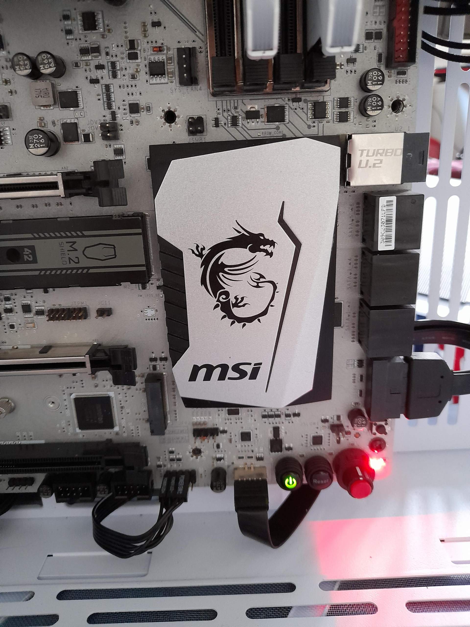 Pc Geht Kurz An Und Wieder Aus Pc mainboard LEDs gehen ganz kurz an und wieder aus? (Computer, Technik