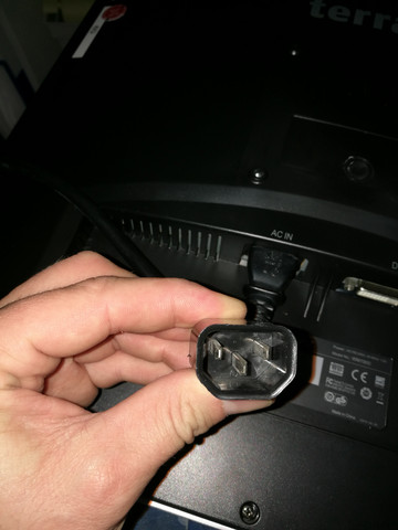 Desktop steckdose Desktop steckdose