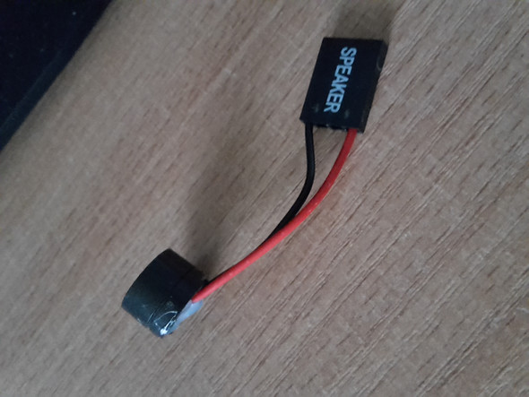 4 Pins , schwarz und roter Kabel - (Computer, Technik, PC)