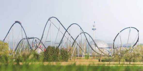 - (Qualität, Optik, Freizeitpark)