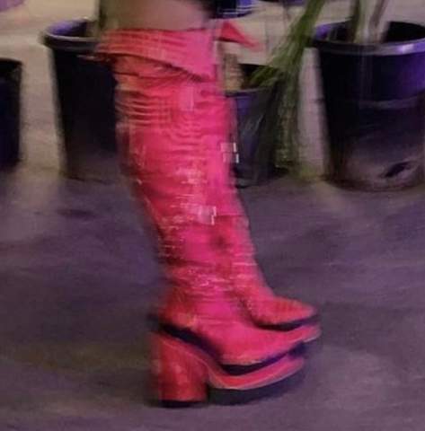 Pinke Boots?