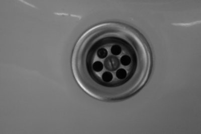 Pinzette In Duschabfluss Gefallen Wie Kann Ich Sie Rausbekommen Badezimmer Dusche Abfluss