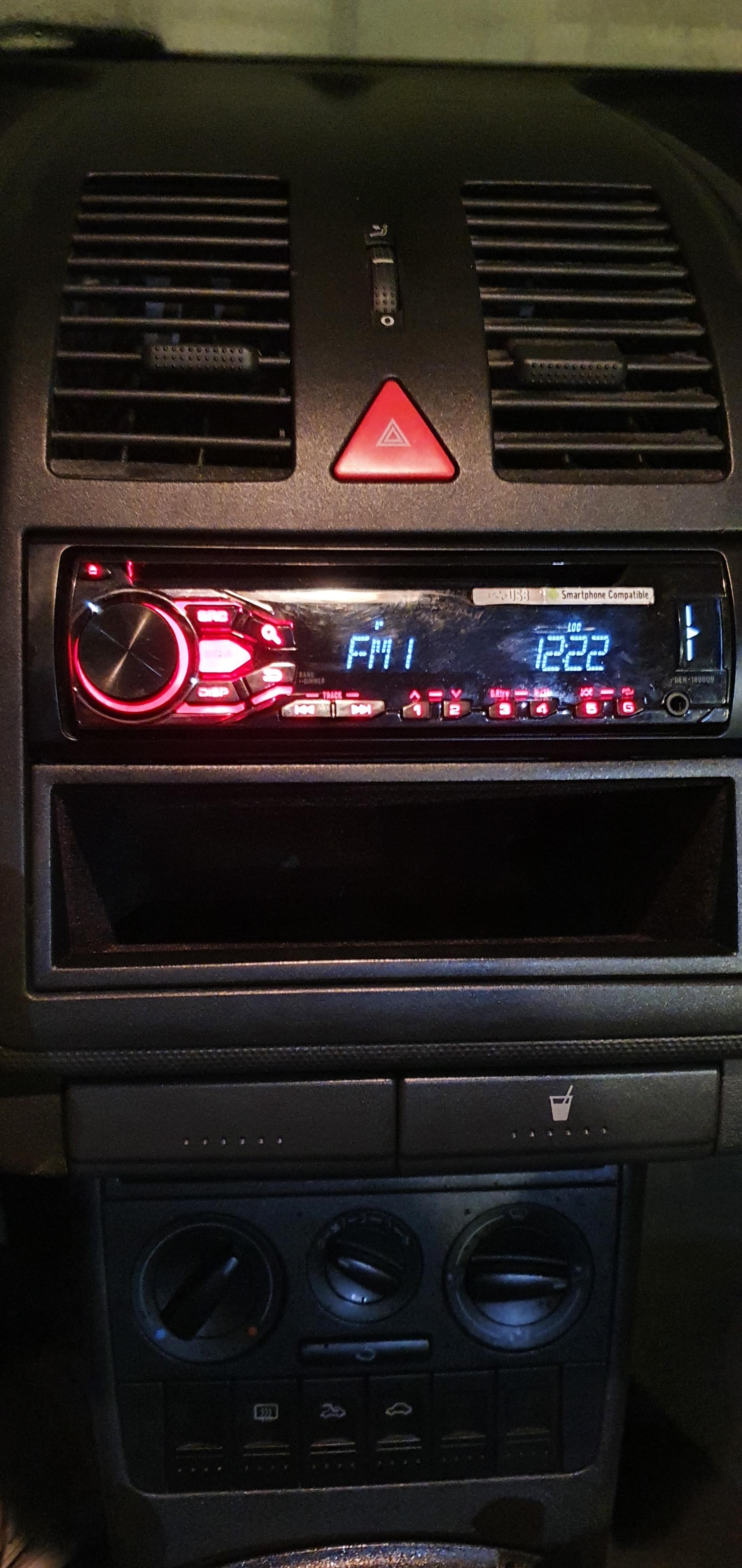 Pioneer DEH1800UB wie Radiosender suchen? (Technik, Auto