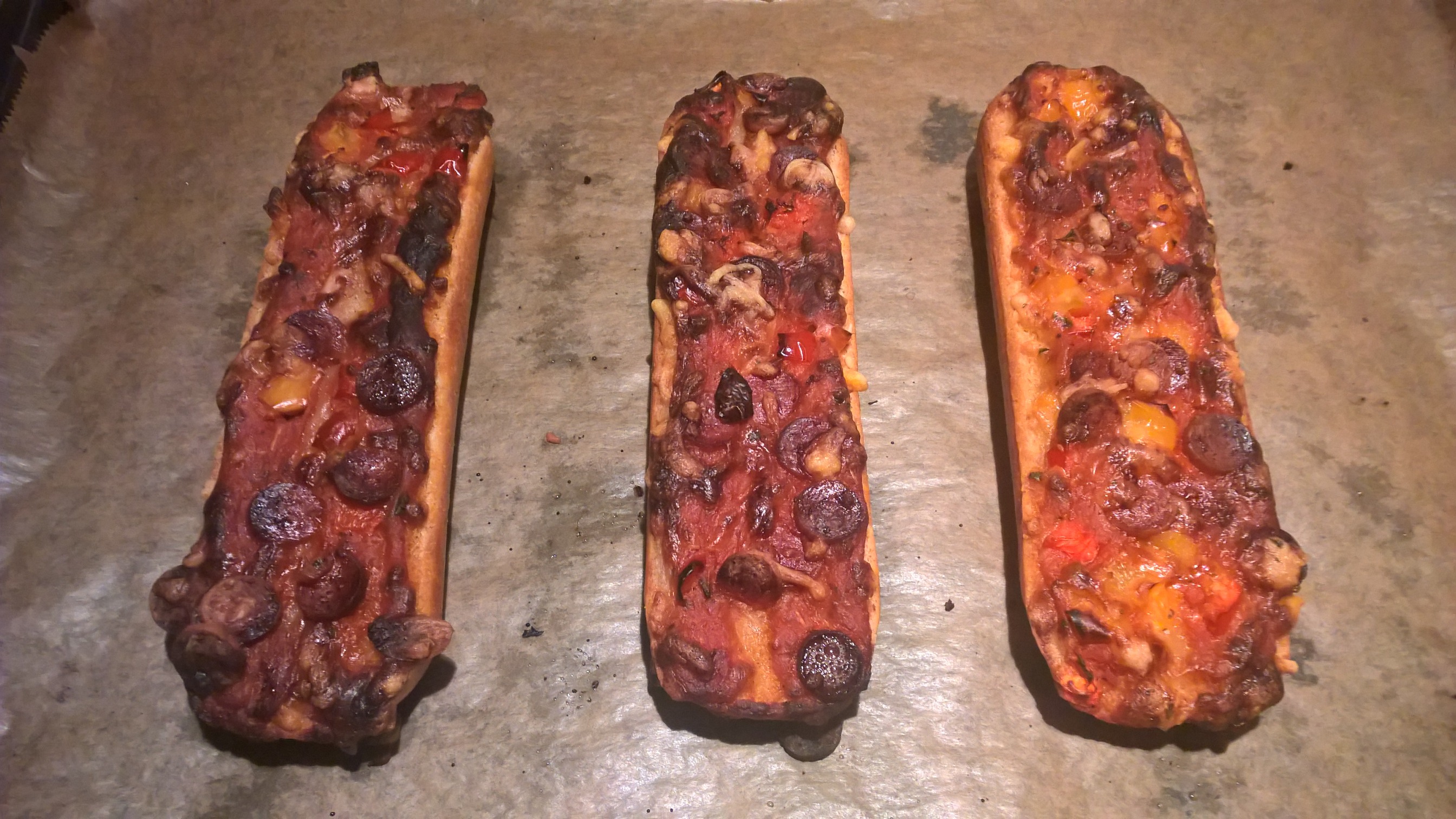 Sind die zu lange gebackenen Pizzabaguettes noch essbar? (essen, backen