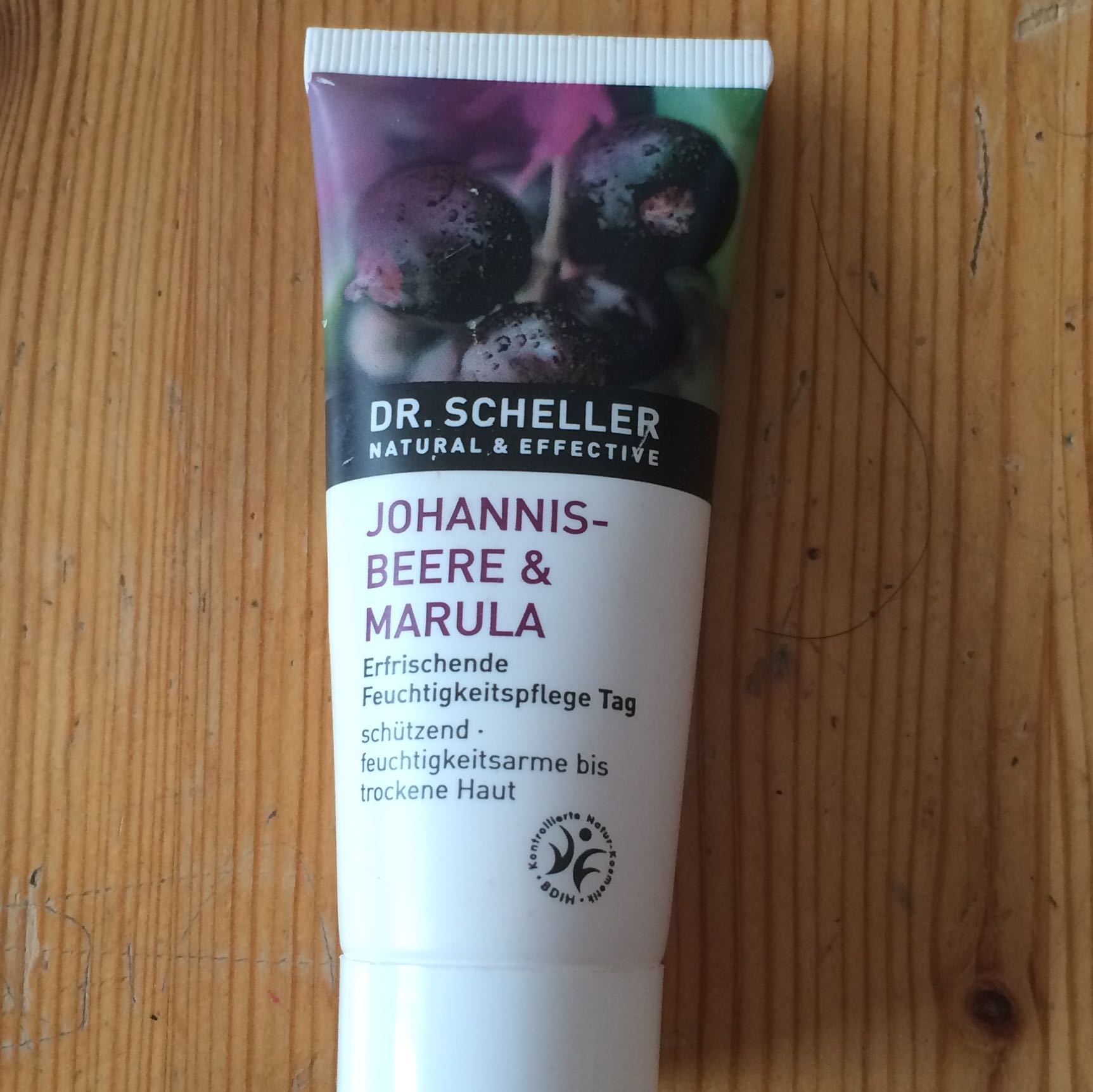 Plötzlich allergische Reaktion nach Hautcreme (Mädchen, Haut, Gesicht)