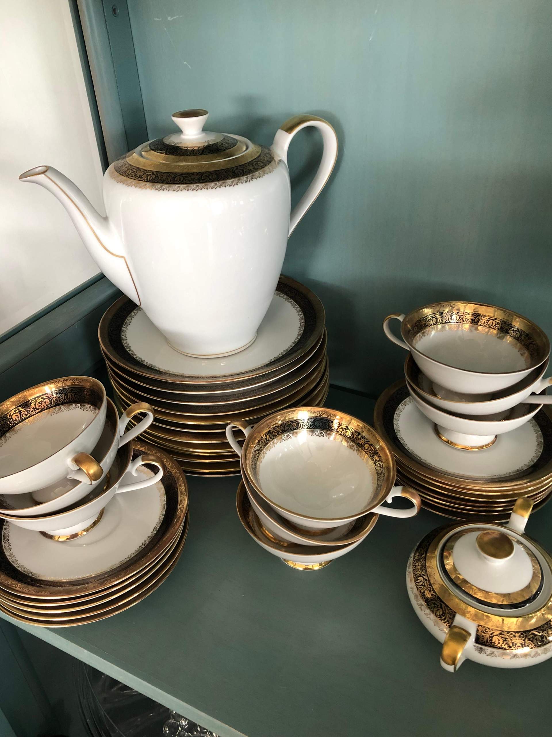 Porzellan Neuerer Bavaria u.s. Zone Wertangabe? (Porzellanmarke, Kaffeeservice) Porzellan Neuerer Bavaria u.s. Zone Wertangabe? (Porzellanmarke, Kaffeeservice)