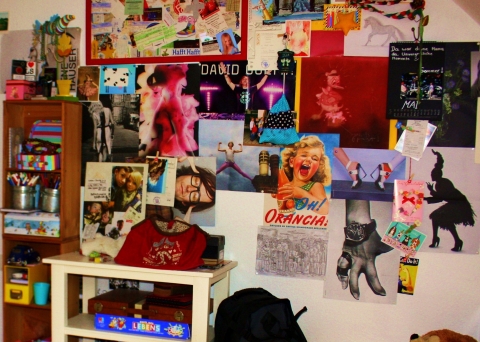 Poster Mit Kleister Anbringen Wand