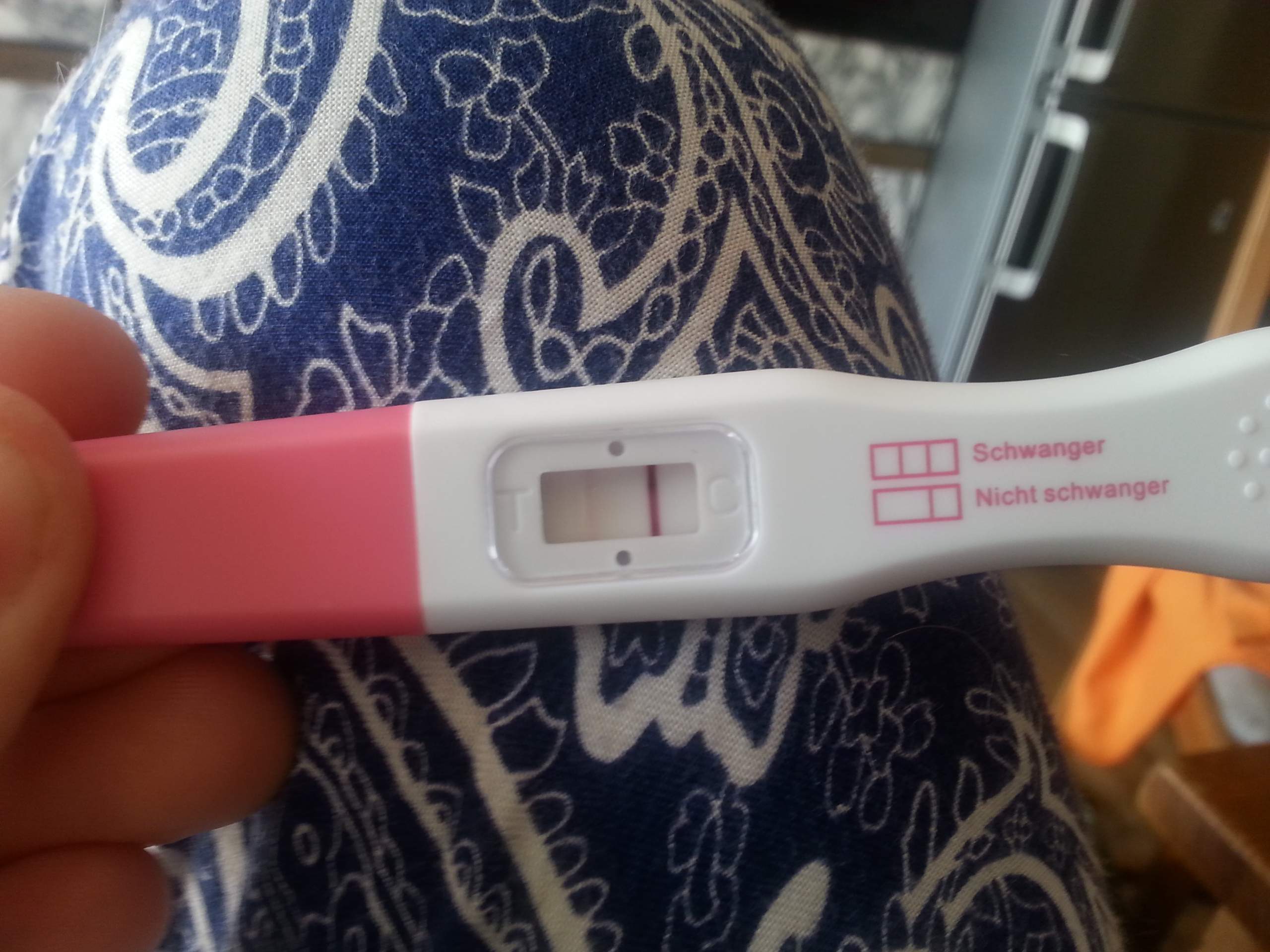 Leicht rosa schwangerschaftstest Schwangerschaftstest negativ: