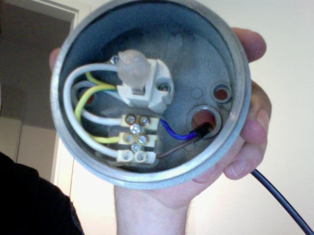 Problem Beim Anschliessen Einer Lampe Elektrik Erdung Problem Beim Anschliessen Einer Lampe Elektrik Erdung