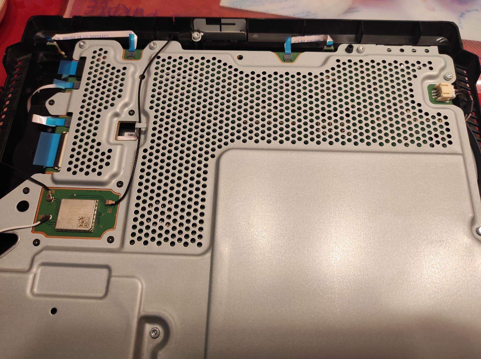 PS4 Pro Laufwerk Kaputt Nach Austausch Sony PlayStation 4 Pro ps4-pro-laufwerk-kaputt-nach-austausch-sony-playstation-4-pro