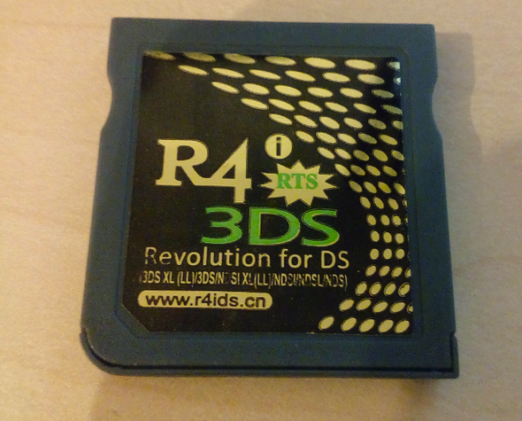 Die R4-Karte ansich - (Nintendo DS, SD-Karte, Nintendo DSi)