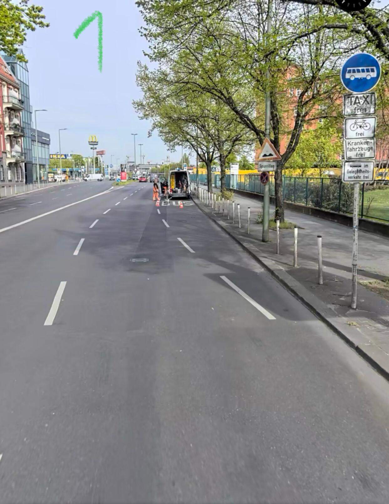 Radfahrer Auf Straßenverkehr? (Fahrrad, Fahrschule, Straßenverkehrsordnung)