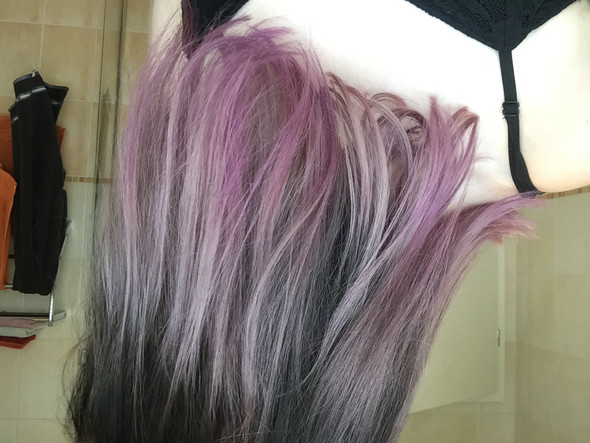 Recht Auf Neue Haarfarbe Beim Friseur Haare Farben