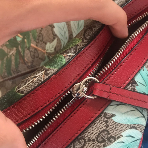 Reißverschluss der Tasche  - (adidas, Gucci, Reißverschluss)