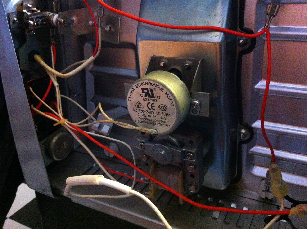 Beim Einschalten Des Backofen Fliegt Die Sicherung Raus Reperatur Mini Backofen - Beim Einschalten fliegt Sicherung raus. Warum