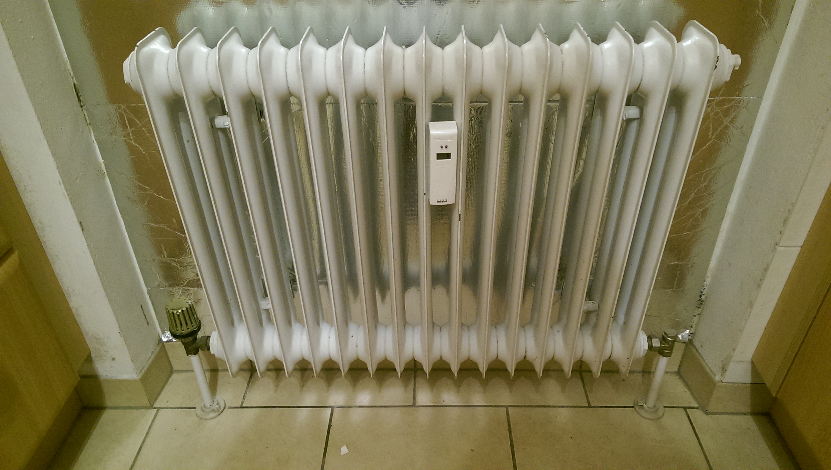 RippenHeizkörper abmontieren (Heizung, renovieren, isolieren)