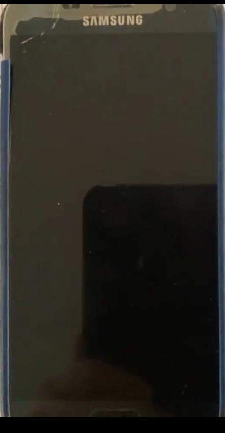 Risse im handybildschirm? (Samsung, kaputt, Display)