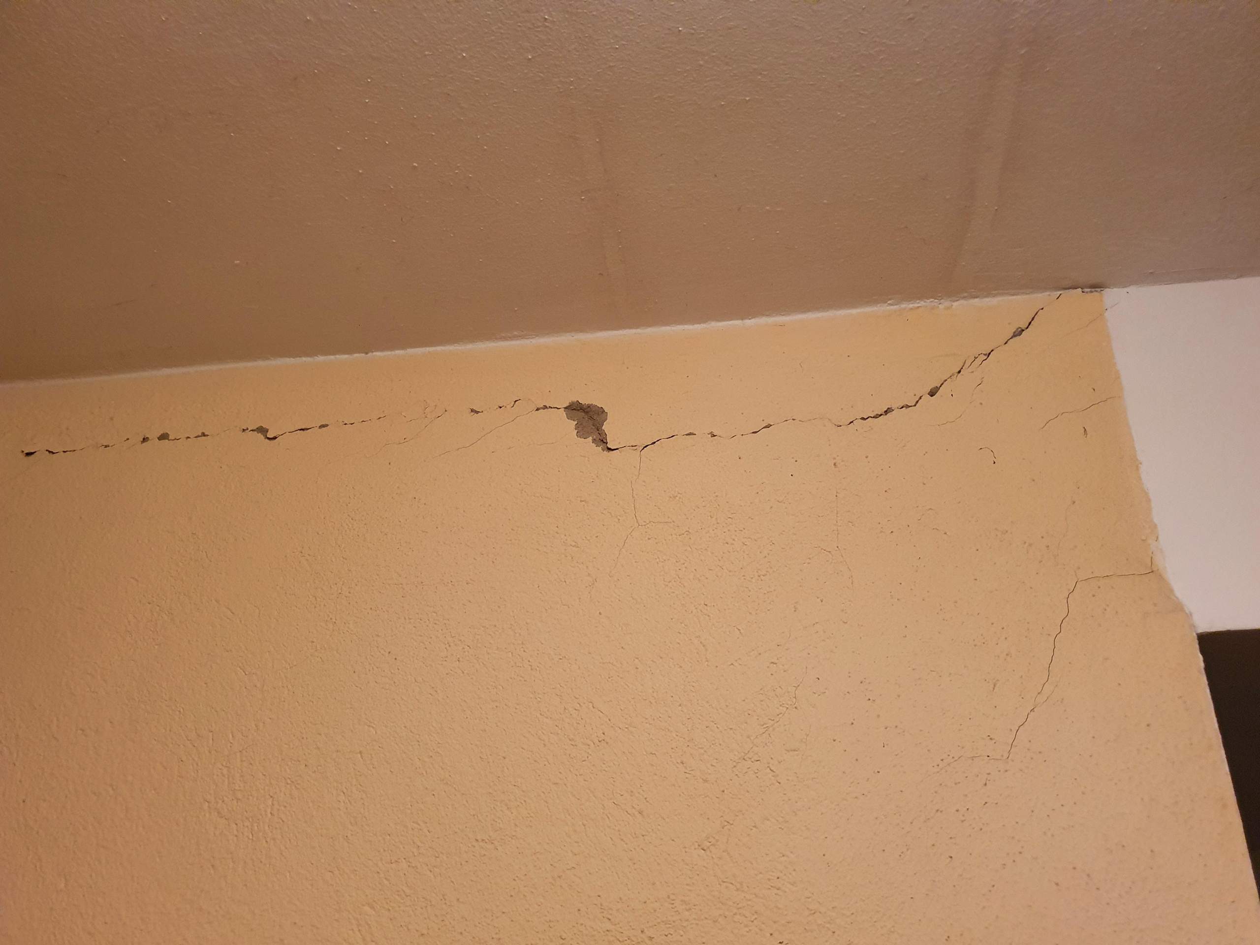 Risse im Keller? (Computer, Bau, renovieren)