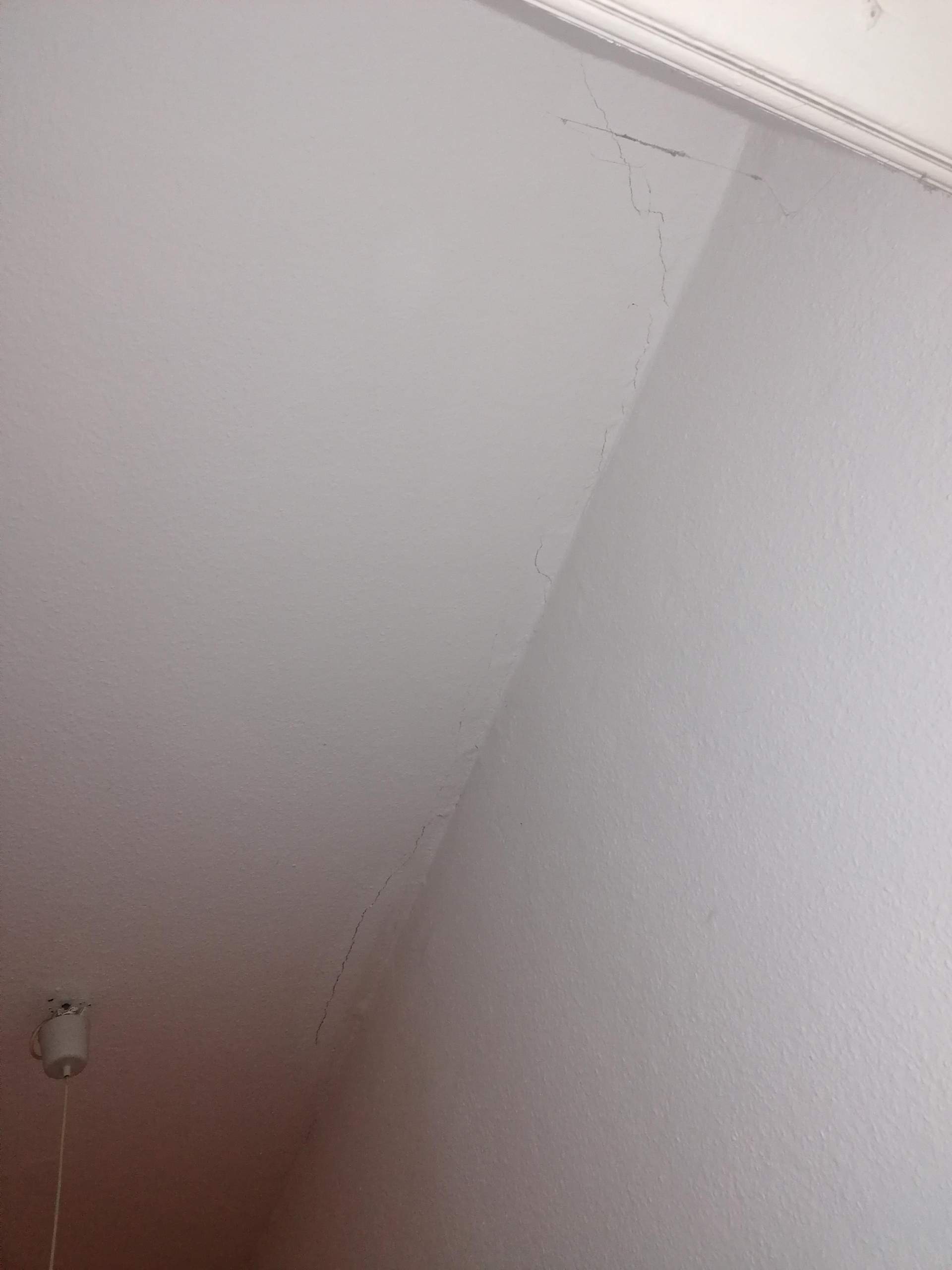 Risse Im Haus Durch Bauarbeiten