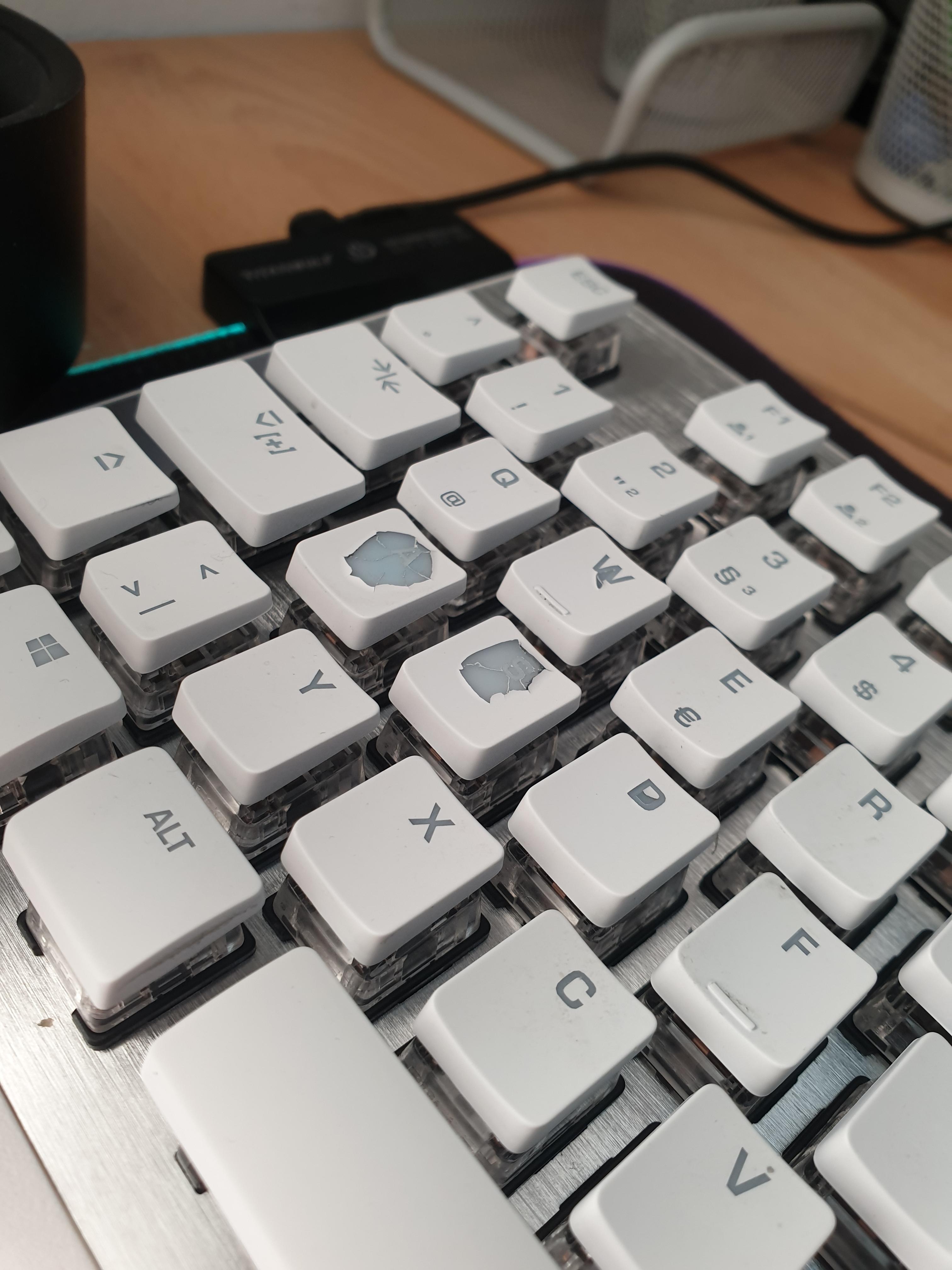 Roccat Vulkan Kapput Computer Gaming Tastatur Roccat Vulkan Kapput Computer Gaming Tastatur