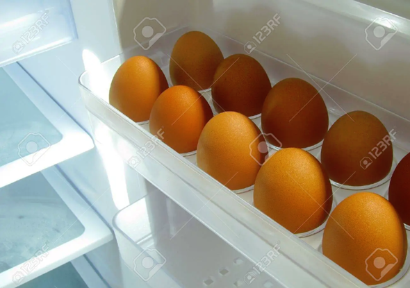 Rohe Eier im Kühlschrank lagern oder nicht?