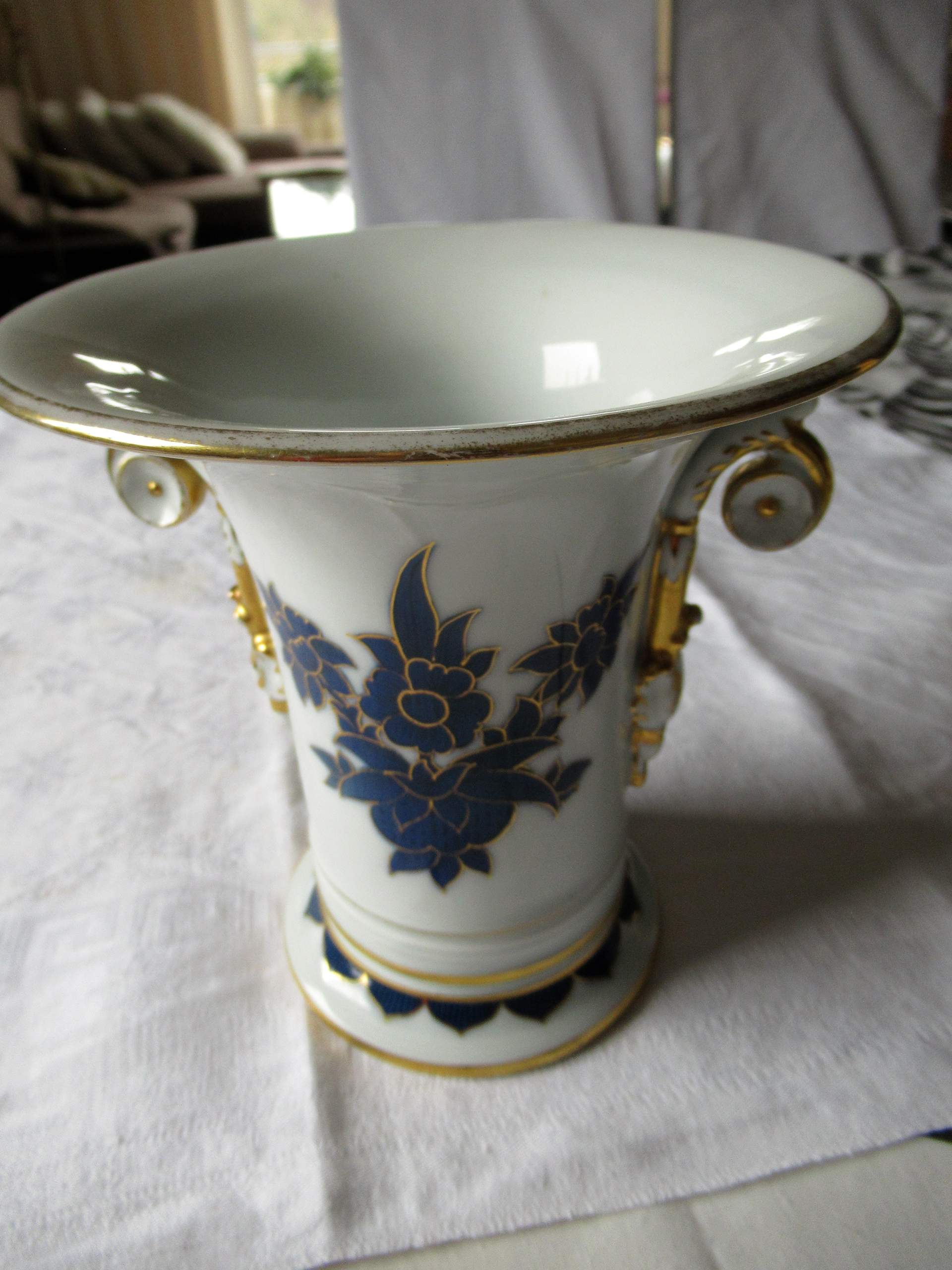 Rosenthal Bavaria Vase wie alt? (Wert, Antiquitäten, Wertschätzung)