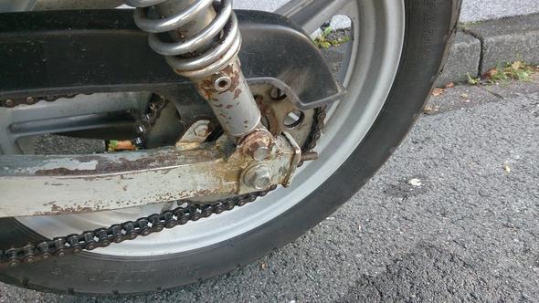 Rost Entfernen An Der Schwinge Mottorad Motorrad Kfz Roller