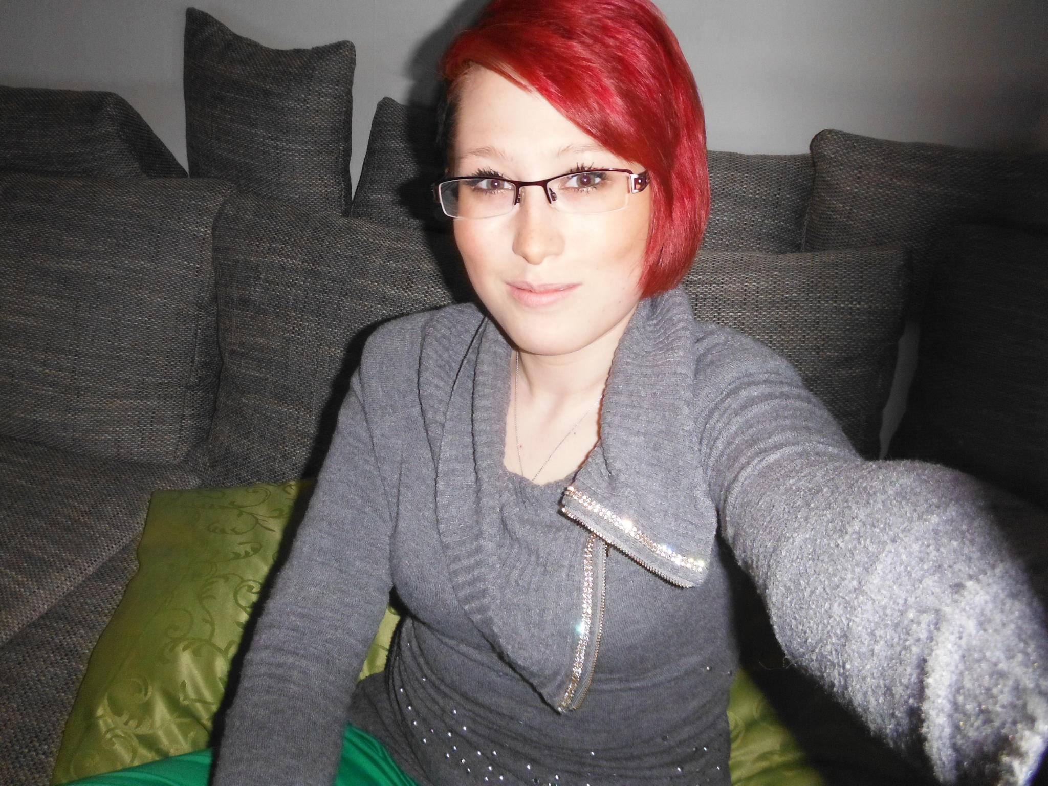 Rote oder braune haare was ist besser? welche haarfarbe ist gut ... Welche farben passen zu rot und braun