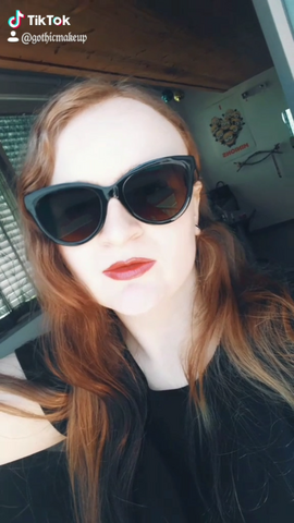 Roter Lippenstift Mit 17 Mode Rot