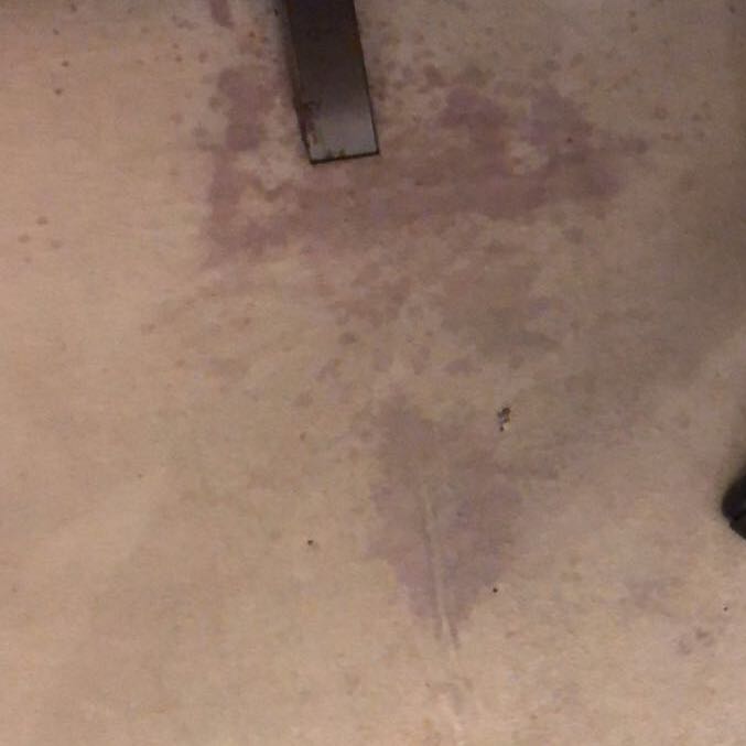 Rotweinflecken Aus Teppich Entfernen Reinigung Flecken Wein