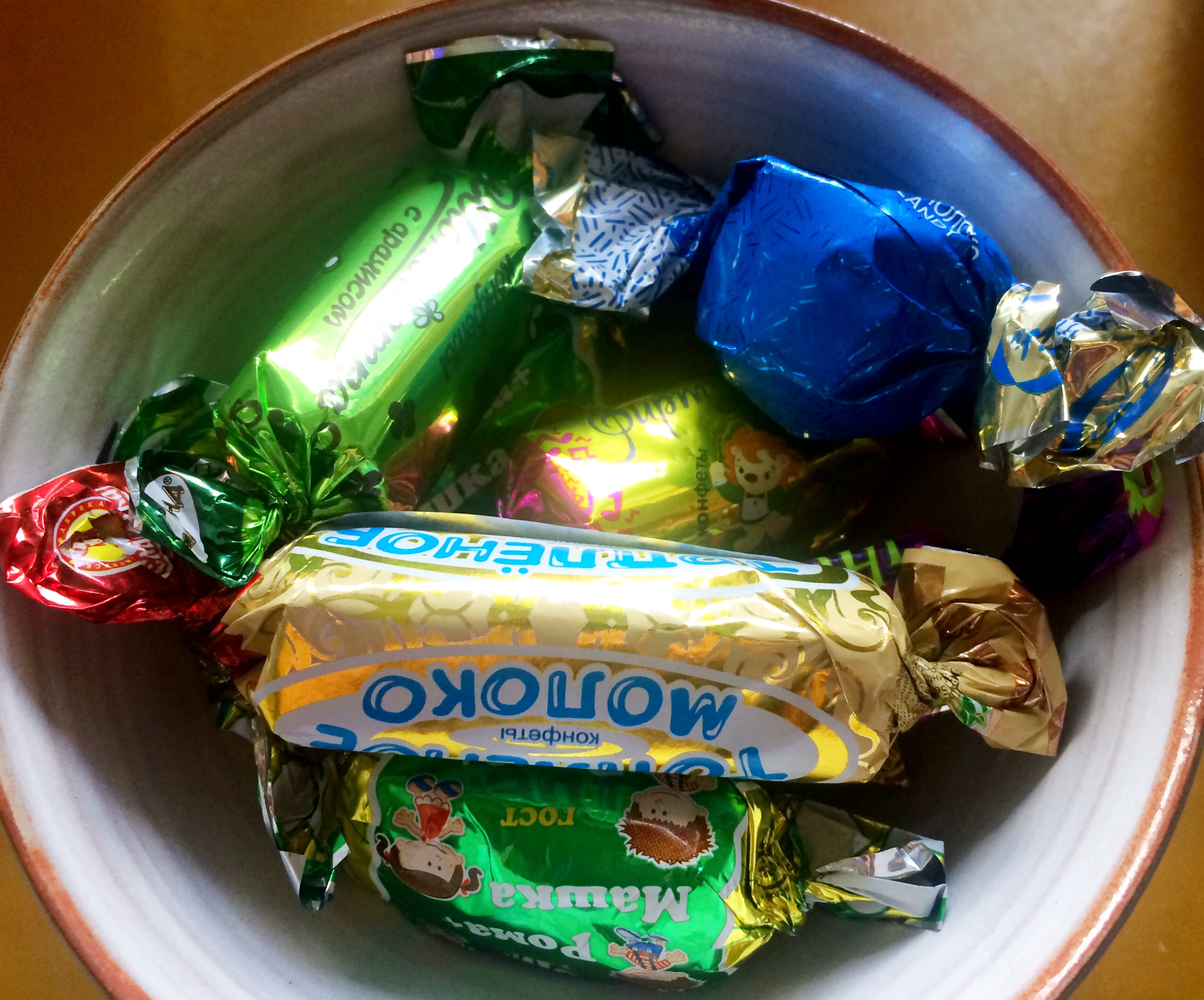 Pfannkuchen crepes russische eiern milch köstliche springe kurir Russisch Konfekt: Welches ist besonders lecker? (essen, Russland