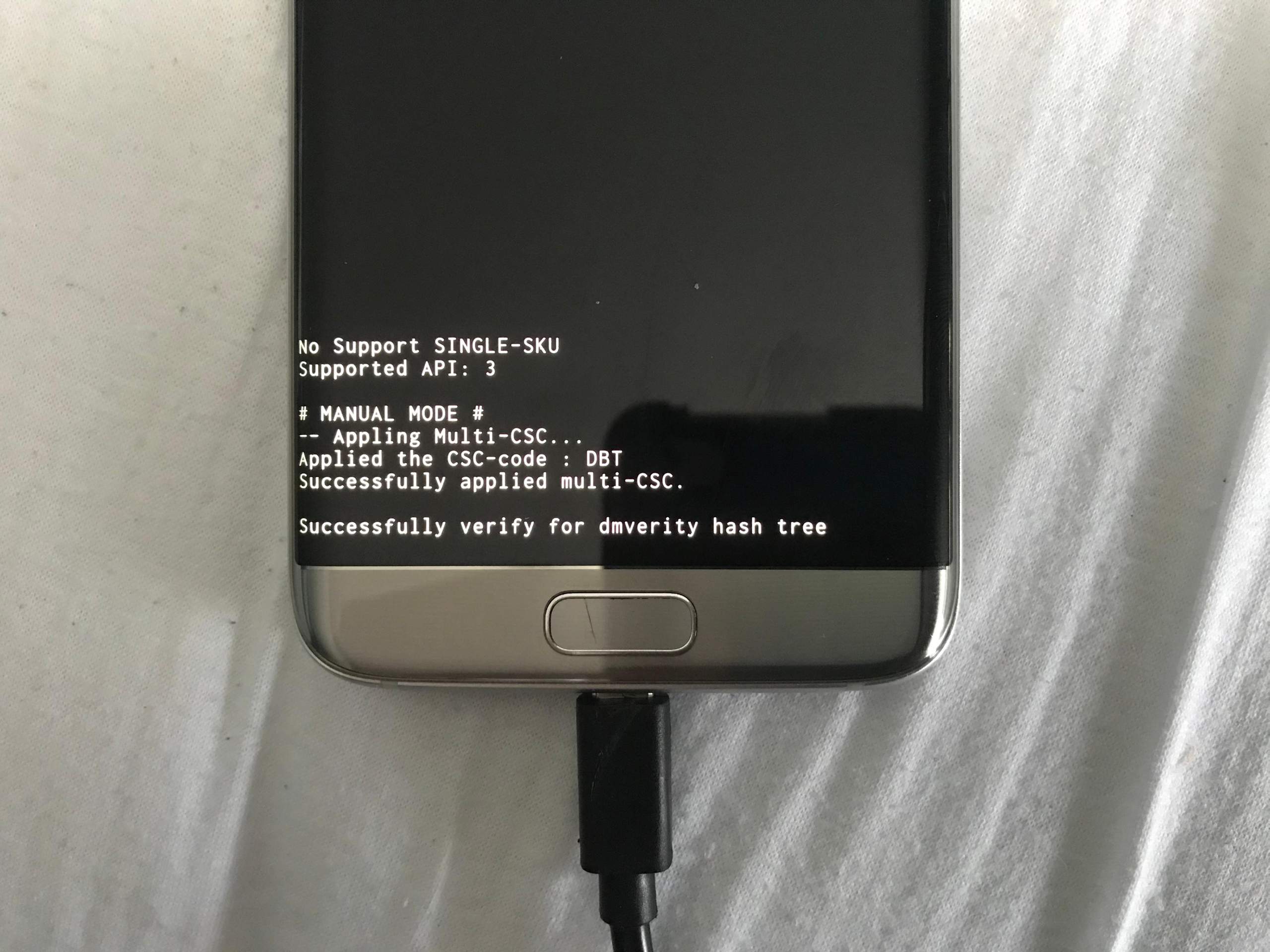 Samsung Galaxy s7 Edge startet nicht mehr. Was tun? (Handy, Android