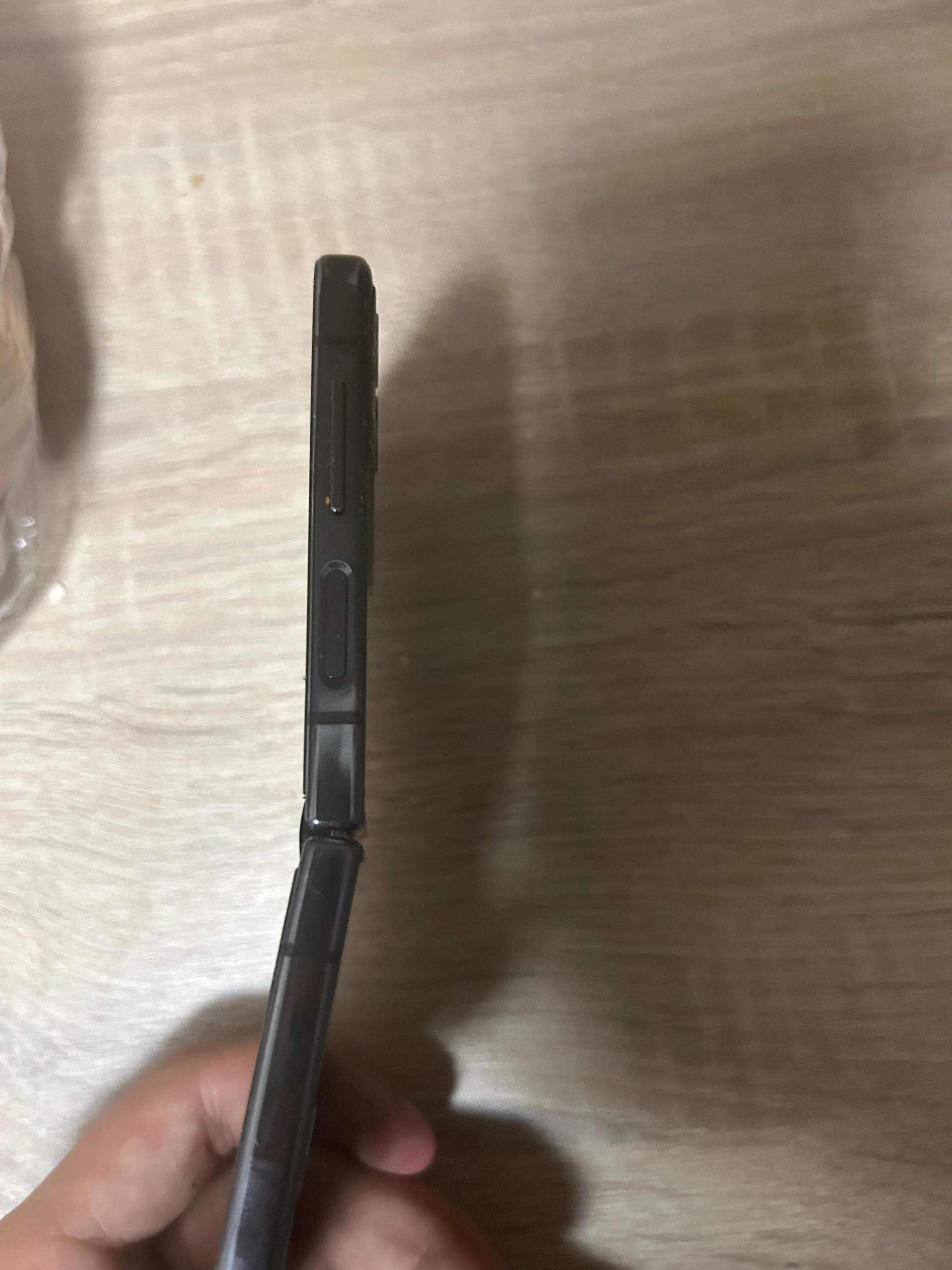 Samsung Z Flip 4 kaputt? (Display, Galaxy, Samsung Galaxy)