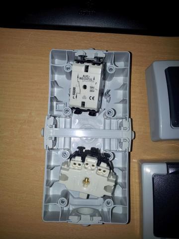 Schalter um eine Steckdose erweitern? (Elektronik, Lichtschalter)