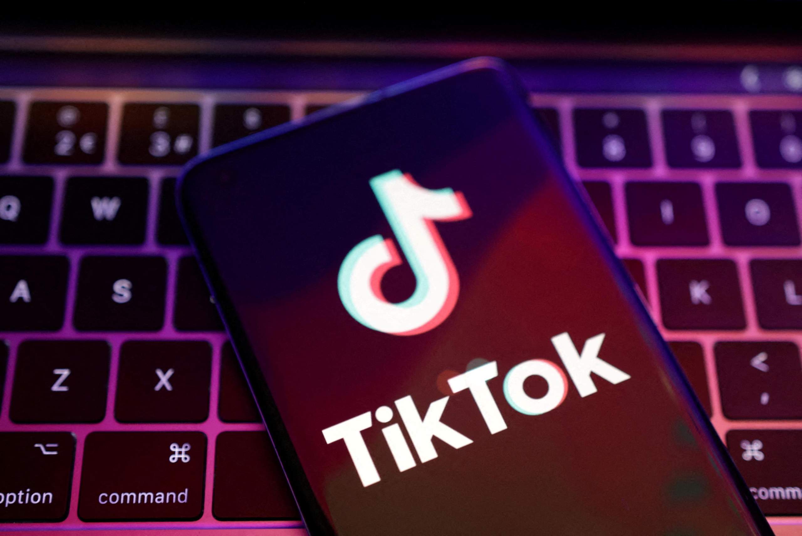 This TikTok Family's Height Lie: A Warning Sign!