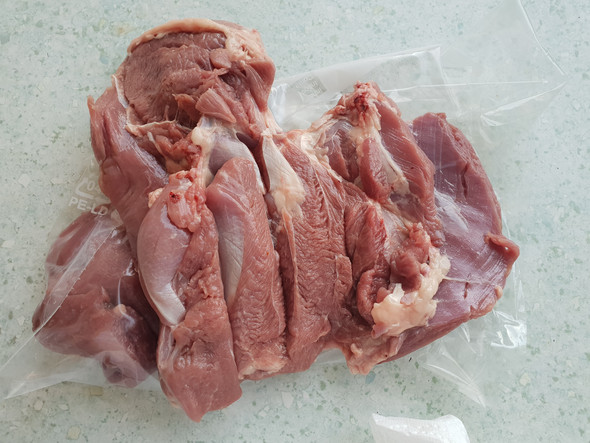 Schaut Das Fleisch Noch Gut Aus Lebensmittel Schaut Das Fleisch Noch Gut Aus Lebensmittel